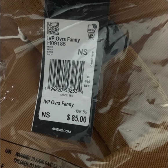 IVY PARK Large Fanny Pack - Picture 3 of 3